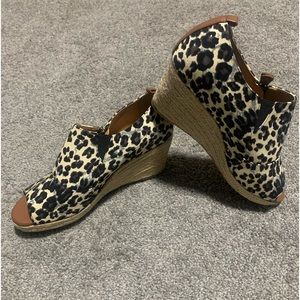 Leopard wedge espadrille size 11 new never worn